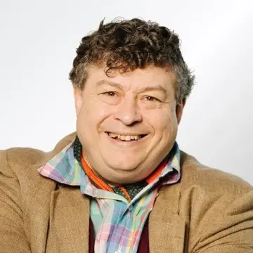 Headshot of Rory Sutherland